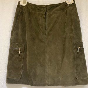 Max Mara | 100% Leather Suede Cargo Skirt Size 6